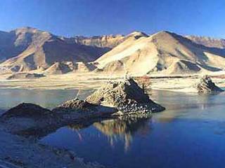 山南贡布日神山天气 山南贡布日神山天气