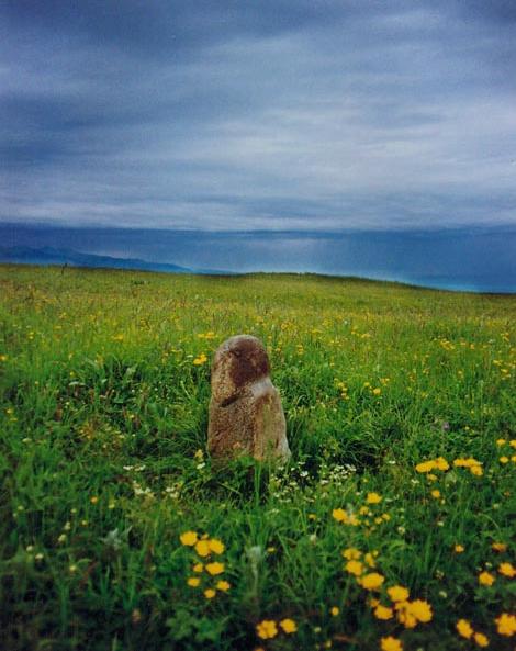 伊犁草原石人于岩画天气 伊犁草原石人于岩画天气
