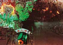 南京汤山古溶洞天气 南京汤山古溶洞天气