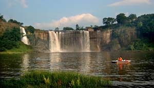 北碚磨滩瀑布 北碚磨滩瀑布